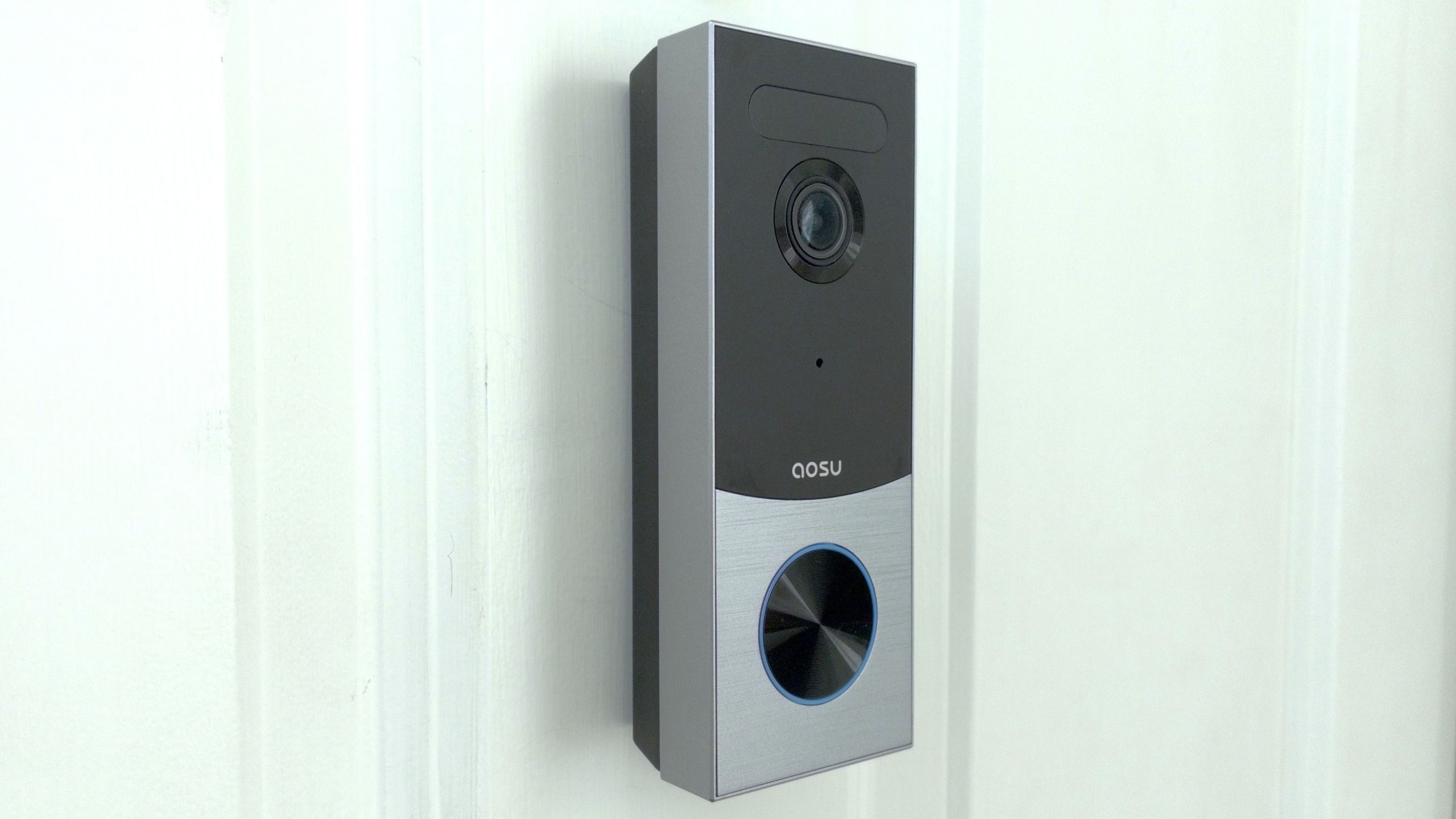 The Aosu R1 Ultra video doorbell and its indoor base station.